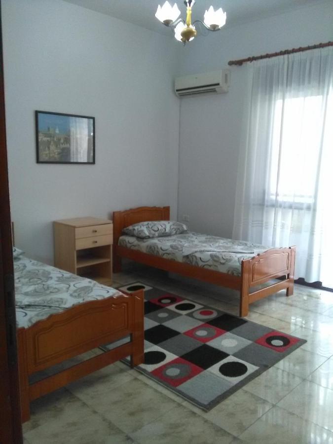 Vila Sula Guesthouse Durres Exterior photo