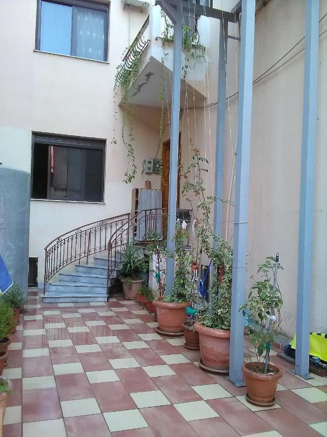 Vila Sula Guesthouse Durres Exterior photo